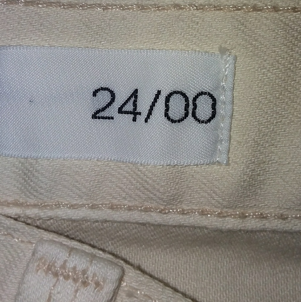 Jeans - Picture 3 of 4